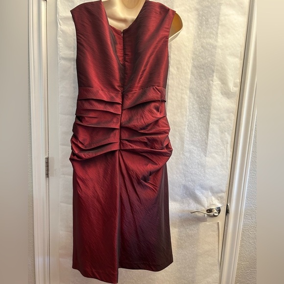Dress Barn Holiday cocktail metallic burgundy fully lined dress Sz-10.  X9 - Picture 3 of 13